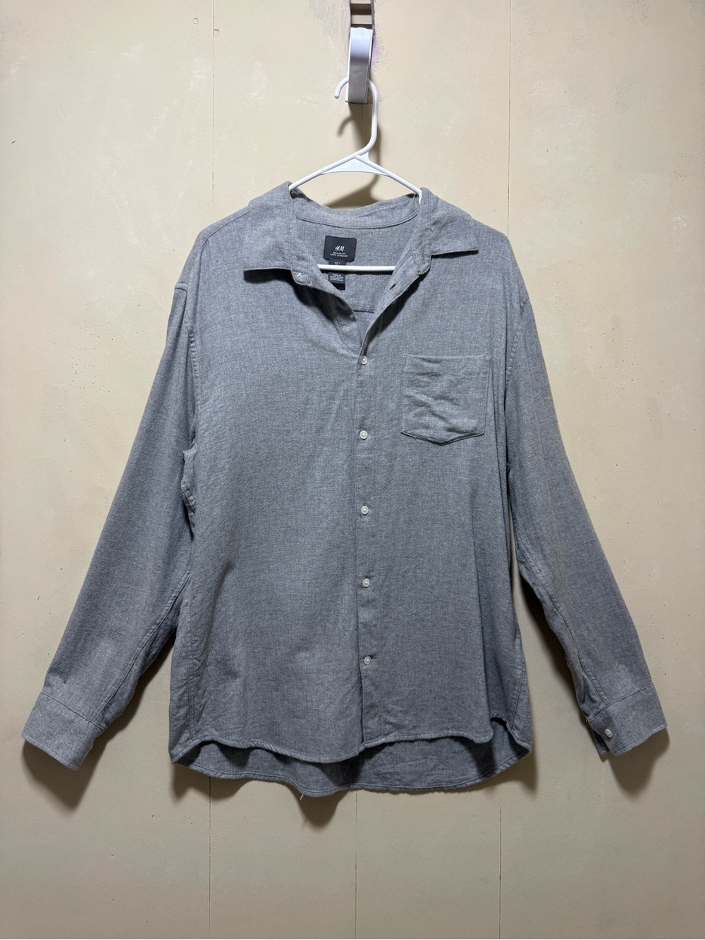 H&M Men's Long-Sleeve Button-Up Shirt — Grey Sz L